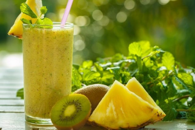 طريقة عمل عصير الأناناس بالكيوي