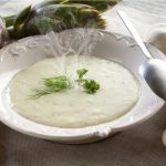 طريقة عمل شوربة الخرشوف بالكريمة