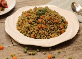 طريقة عمل الفريكة بالبازيلاء والجزر