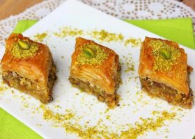 طريقة عمل البقلاوة التركي