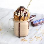 طريقة عمل ميلك شيك السنكرز