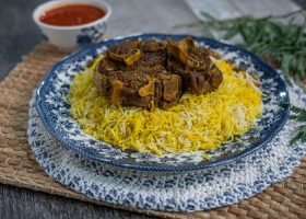 طريقة عمل مجبوس اللحم الخليجي