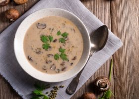 طريقة عمل شوربة المشروم بدون كريمة