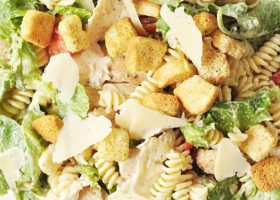 طريقة عمل سلطة الباستا بصوص السيزر