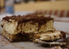 طريقة عمل حلى الحليب المحموس والبسكويت