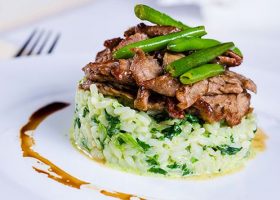 طريقة عمل الرز الأخضر باللحم للرجيم