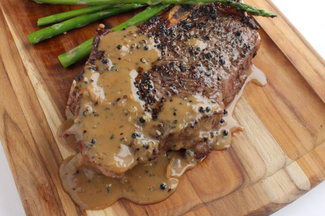 طريقة عمل ستيك بصوص الفلفل الأسود للرجيم