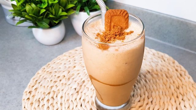 طريقة عمل ميلك شيك اللوتس