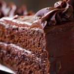 طريقة عمل كيك الشوكولاتة بالكريمة