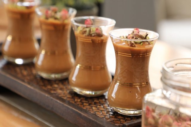 طريقة عمل مهلبية بنكهة شاي الكرك