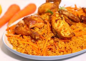 طريقة عمل الرز البخاري بالزبيب والجزر