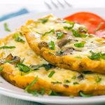 طريقة عمل اومليت بالفطر والجبن
