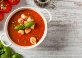 طريقة عمل شوربة الطماطم الإيطالية