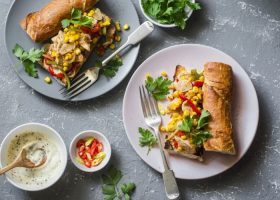 طريقة عمل ساندويتش فاهيتا