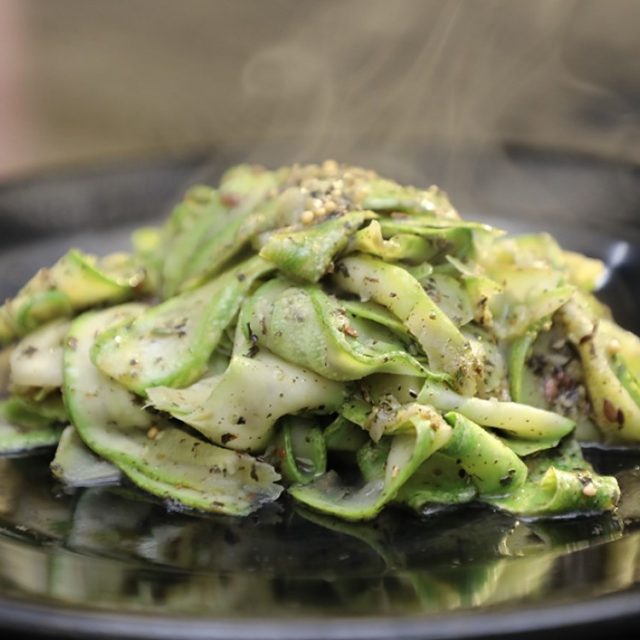 طريقة عمل كوسا محمرة بالأعشاب والزبدة