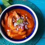 طريقة عمل شوربة روبيان بالطماطم والخضار
