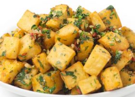 طريقة عمل سلطة البطاطس المقليه