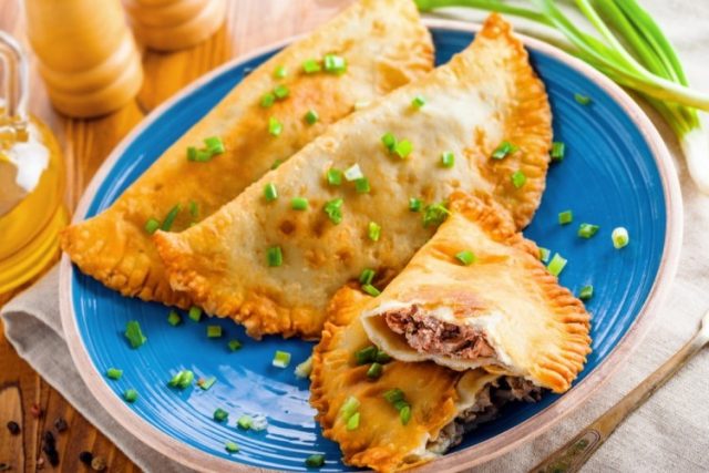 طريقة عمل فطائر اللحمة المفرومة