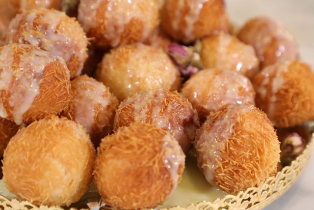 طريقة عمل لقيمات بالشعيرية الباكستانية