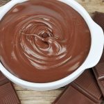 طرق تذويب الشوكولاتة