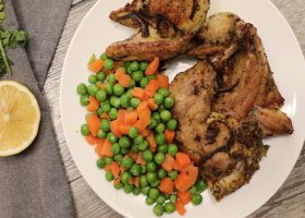 طريقة عمل دجاج مشوي بالليمون والزعتر