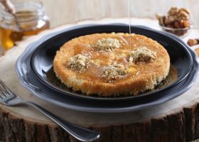 طريقة عمل صينية الكنافة بالمكسرات