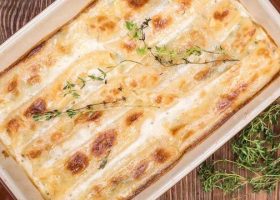 طريقة عمل صينية التوست باللحم والكريمة