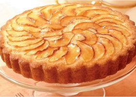 طريقة عمل كيك الدراق باللوز