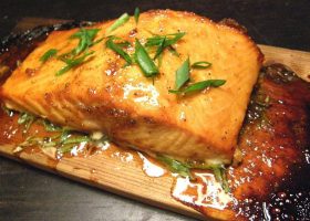 طريقة عمل سلمون مشوي بالصويا صوص للدايت