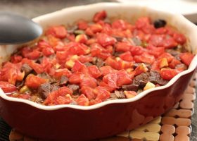 طريقة عمل صينية البامية باللحم ودبس الرمان