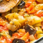طريقة عمل صينية بطاطس بالخضار