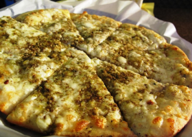 طريقة عمل فطيرة زعتر بالجبن