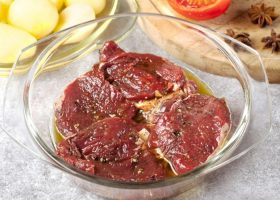 طريقة عمل تتبيلة الستيك