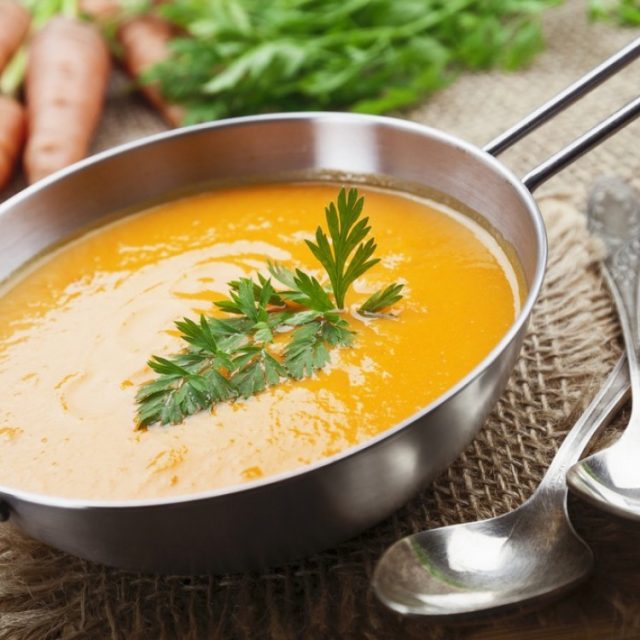 طريقة عمل شوربة الخضار بدون كريمة