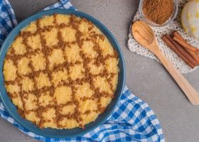 طريقة عمل حلى السميد بالشعيريه والحليب المحموس