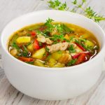 طريقة عمل شوربة الدجاج بالخضار