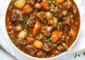 طريقة عمل طاجن اللحم بالبصل والخضار