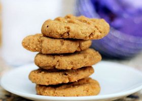 طريقة عمل كوكيز بزبدة الفول السوداني بأربع مكونات