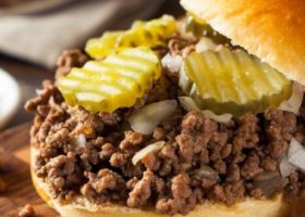 طريقة عمل ساندويش لحم مفروم بالجبنة والمشروم