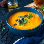 طريقة عمل شوربة القرع بالتفاح
