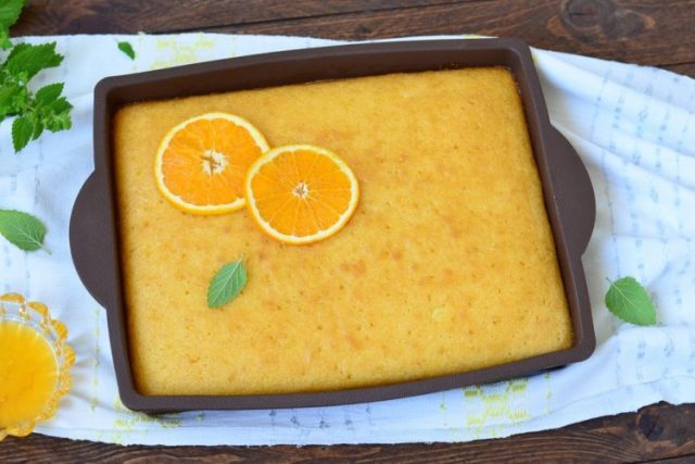 طريقة عمل كيكة السميد بالبرتقال