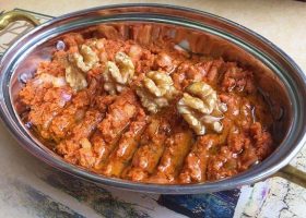 طريقة عمل المحمرة بالجوز مع دبس الرمان