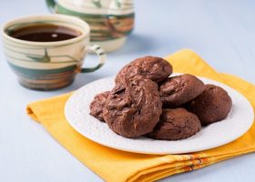 طريقة عمل بسكويت بالشوكولاتة