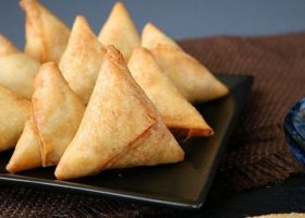 طريقة عمل سمبوسة بالجبن الأصفر