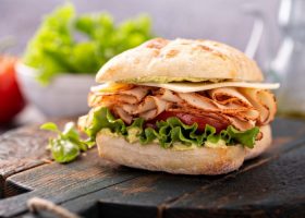 طريقة عمل ساندويتش تيركي صحي للرجيم