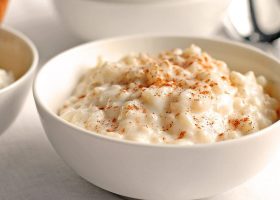 طريقة عمل بودينج الأرز البني