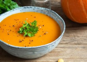 طريقة عمل شوربة القرع الصحية