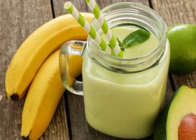 طريقة عمل عصير الافوكادو بالموز