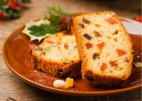 طريقة عمل كيك الفواكة المجففة