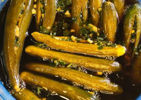 طريقة عمل طرشي الخيار المحشي